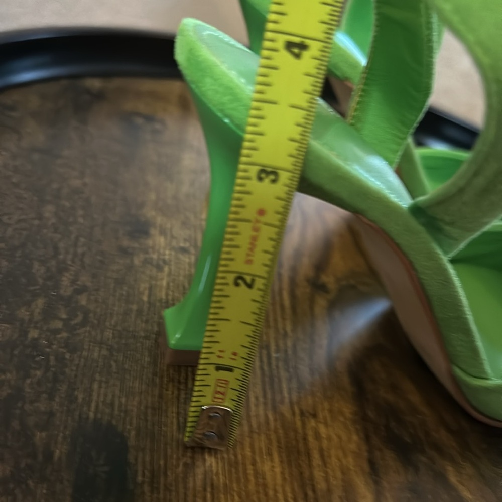NWT Marc Fisher Heels - Picture 5 of 6